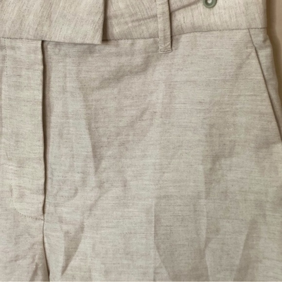 Aritzia Wilfred sz 12 Beige Layover Linen & Tencel, 3” Inseam, High Rise Shorts - Picture 5 of 14